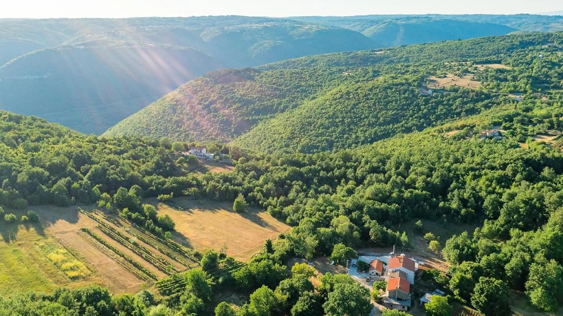 Ferienhaus Mit Privatpool Fuer 8 Personen Ca 120 Qm In Paradiz Bei Labin, Istrien Binnenland Von Istrien Veli Turini Croatia