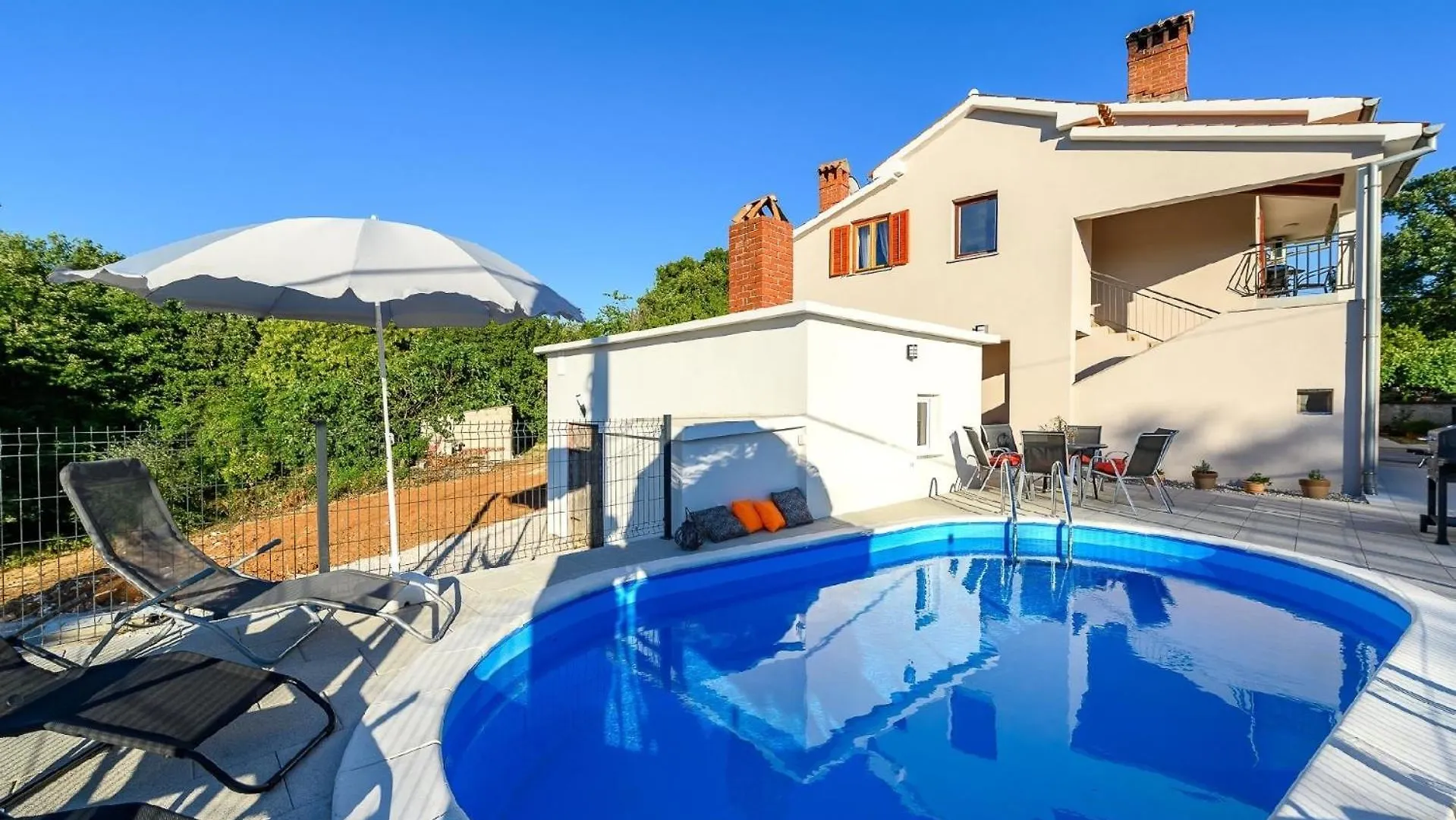 Ferienhaus Mit Privatpool Fuer 8 Personen Ca 120 Qm In Paradiz Bei Labin, Istrien Binnenland Von Istrien Veli Turini 0*,