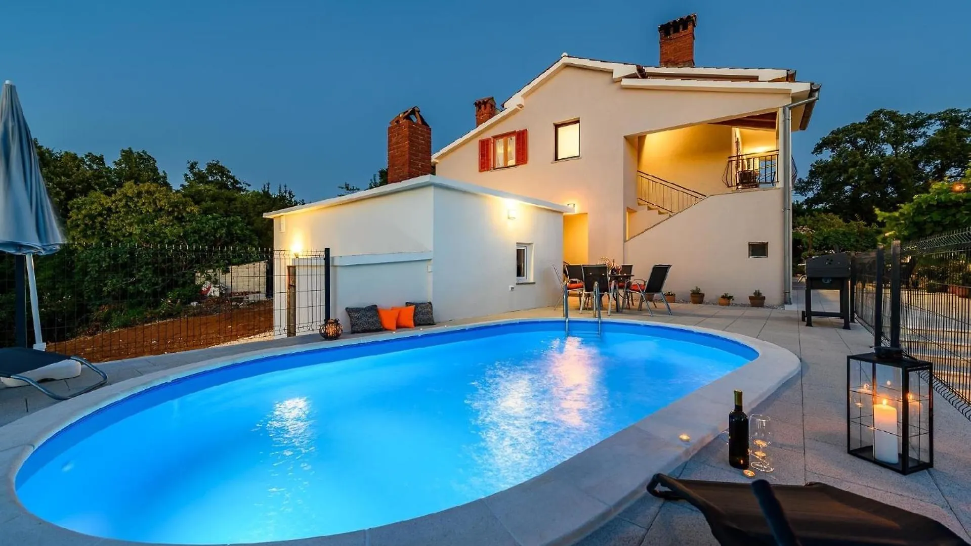 Ferienhaus Mit Privatpool Fuer 8 Personen Ca 120 Qm In Paradiz Bei Labin, Istrien Binnenland Von Istrien Veli Turini
