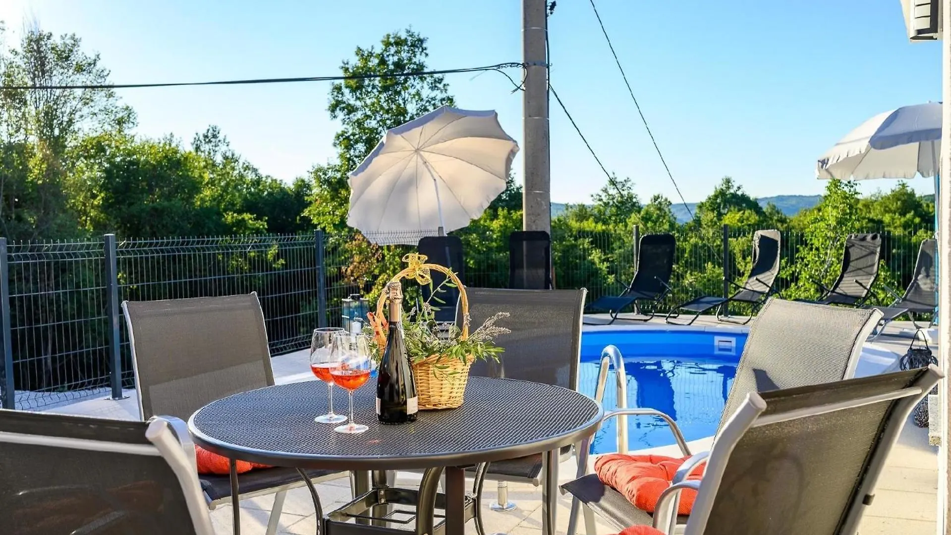 Ferienhaus Mit Privatpool Fuer 8 Personen Ca 120 Qm In Paradiz Bei Labin, Istrien Binnenland Von Istrien Veli Turini